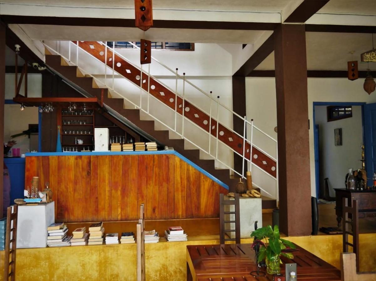 The Change Hotel Kandy Exterior photo